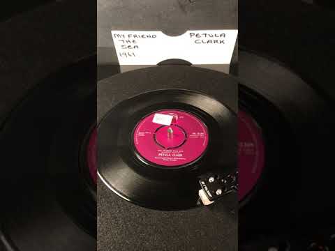 Petula Clark - My Friend The Sea ( Vinyl 45 ) From 1961 .