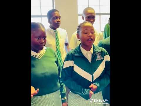 Naledi Aphiwe Singing \Athandwe\ along with her schoolmates