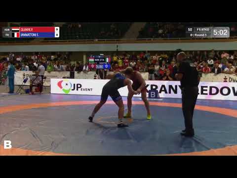 Round 1 FS - 97 kg: P. OLIINYK (HUN) v. S. IANNATTONI (ITA)