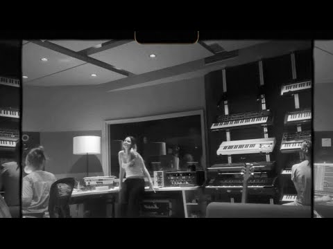 The making of Headphones On and Aquamarine by Addison Rae 🎧🐚