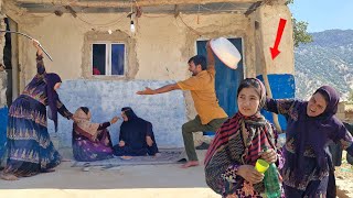 Download lagu Hamid saves Grandma and Fatima from the evil Zahra mp3