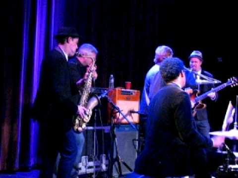 Taylor Hicks Jamming with Soulive at Workplay Theatre