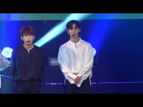 180526 서원밸리 그린콘서트 워너원(Wanna One) 셔츠 주섬주섬 넣고 다음 무대 준비하는 민현이 (황민현Focus)