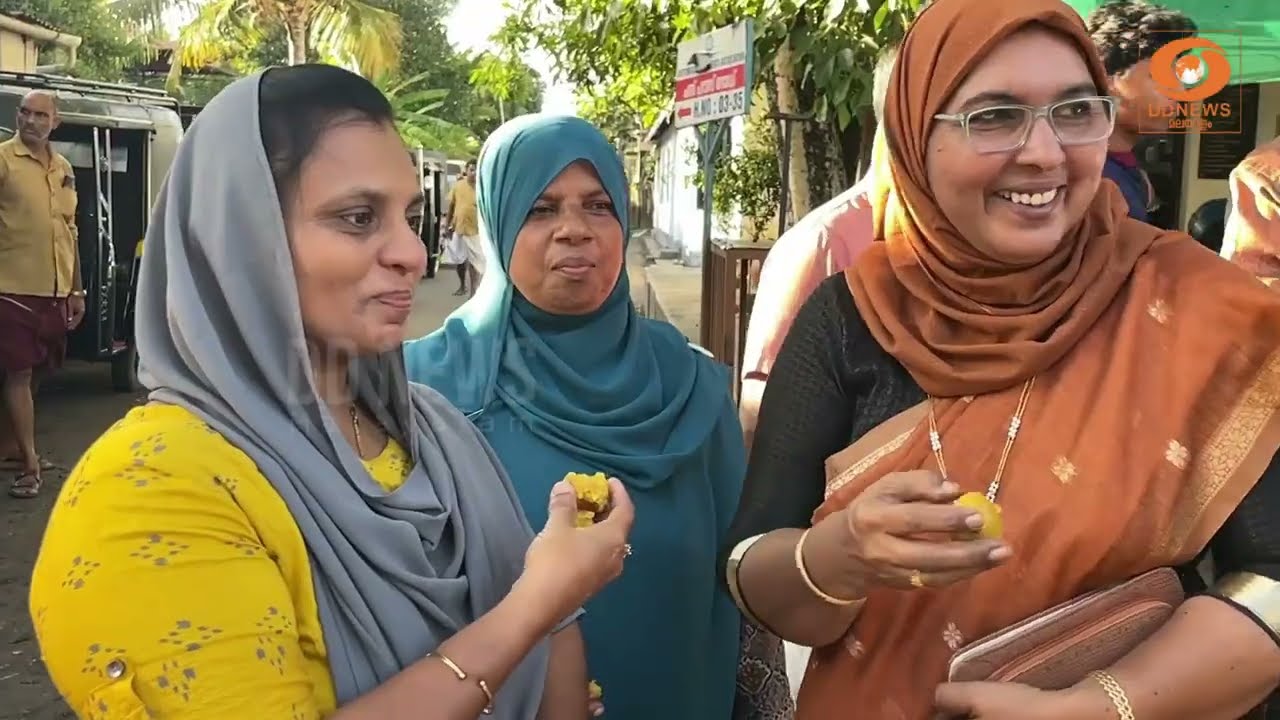 ആലുവ കുട്ടമശ്ശേരിയിൽ K Rail പദ്ധതി റദ്ദാക്കിയതറിഞ്ഞ് മ