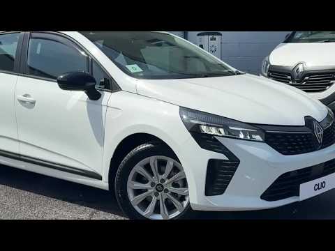 Renault Clio Evolution Hybrid 145 Auto - Image 2