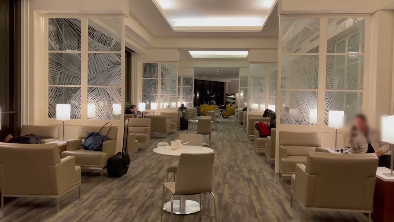 United Airlines United Club thumbnail