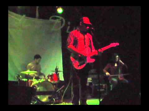 origami ghosts - peace smells nice - live @ the high dive - 3-29-06.mp4