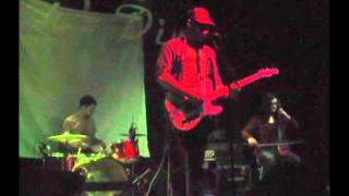 origami ghosts - peace smells nice - live @ the high dive - 3-29-06.mp4