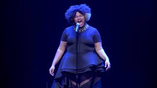 Amy León Receives the MCC Youth Company Alumni Award and Performs at MisCast 2018