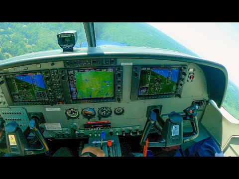 Cessna 208 Caravan - landing at Danbury within the busy New York airspace!