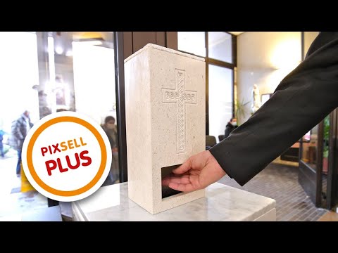 Sveta voda na senzor oduševila vjernike u župi Sv. Leopold Mandić | PIXSELL PLUS