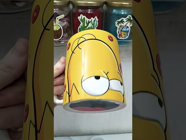 Vídeo relacionado con Stor TAZA CERAMICA 325 ML CHANGING COLOR EN CAJA REGALO SIMPSONS HOMER