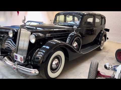 Short walk around of a 1937 Packard 12￼