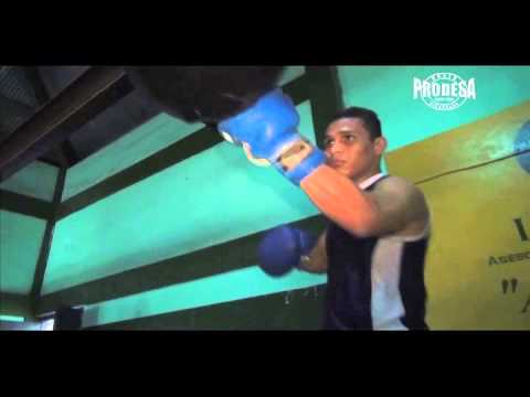 Entrevista con boxeador Michael Mora - Videos Prodesa