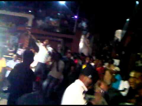 Serengeti Dance la Fiesta 2011 Dar es salaam - Check hawa dancers