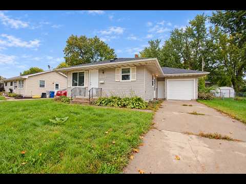 Bright & Charming 3-Bedroom Elton Hills Rambler property video