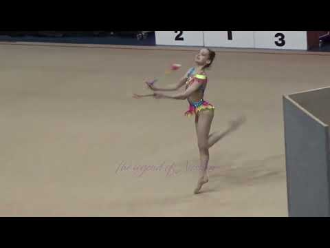 Cassidie RENARD massues - 2022 Revue d'effectifs à Thiais