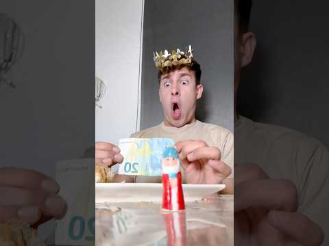 Cuando COMES el ROSCÓN de REYES…👑🥮 #humor #shorts #reyesmagos #dinero