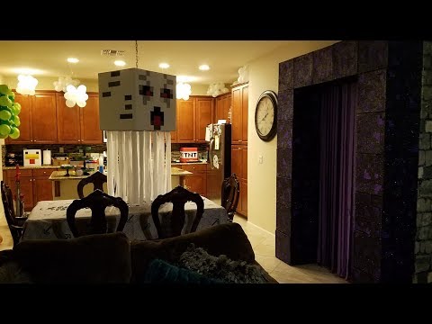 Victoria - Minecraft Birthday Party Decorations !! Best Party Ever !!  I LOVE IT :0 lifesize Steve ,Enderdragon