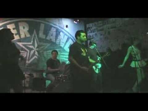 Spoiled Royals - She Won't Fool Around (Live)