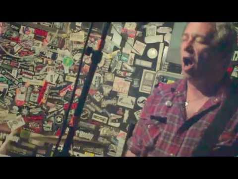 Mike Watt and the Secondmen: The Red and The Black (live @ the Doll Hut)