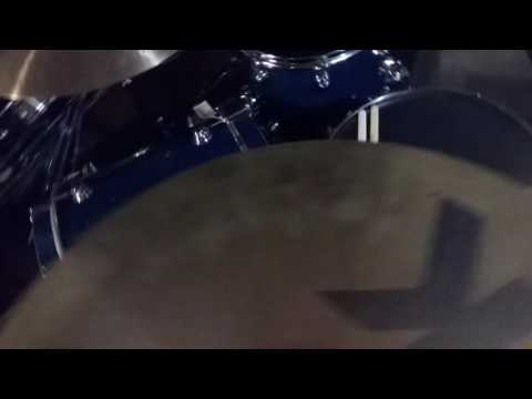 DW blue sparkle drum kit / 14x8 steel snare