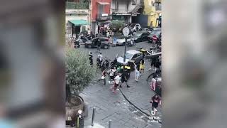 terrore-a-napoli-mitra-tra-la-folla-a-montesanto