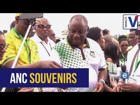 WATCH: Cyril flashes his cash for Nasrec souvenirs