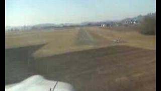 preview picture of video 'Landing with Plane Grob 115 in Leutkirch-Unterzeil (Germany)'