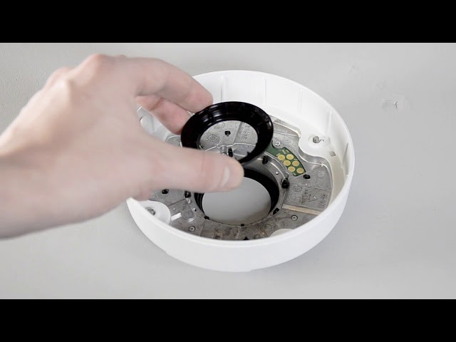 Vidéo teaser pour AXIS M3057-PLVE and M3058-PLVE - Remove the bubble