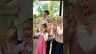 Download lagu Assalamualaikum Hai Hallooo kata Kak Nisa dari @BelajarBersamaKinderflix #LaguMazaya #Kinderflix mp3