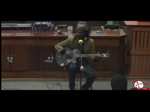 Pura Visa performing during a concert by TASA UFH.