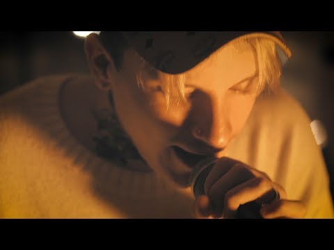 Video thumbnail for Fake love (Acoustic Version)