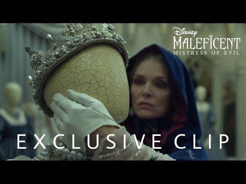 Maleficent: Mistress Of Evil | Exclusive Clip | Queen Ingrith Goes See Her Secret Army For The War.