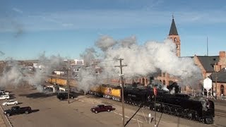 preview picture of video 'Union Pacific 844 eastbound at Cheyenne Depot'