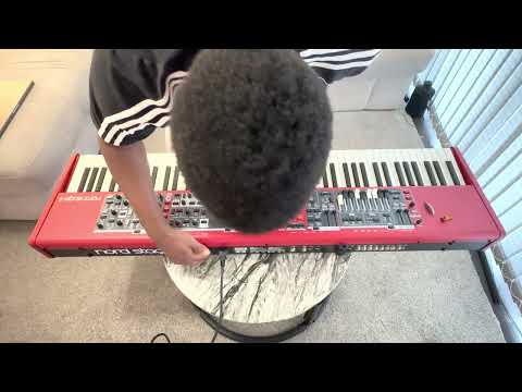 Nord Stage 4 (88 Key) Unboxing and First Try Out