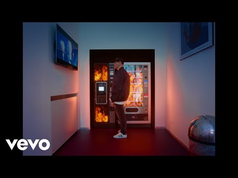 Fabri Fibra - La Fine Del Mondo (Official Visual Video)