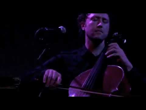 Brent Arnold playing Apples, Blood live at OCCII Amsterdam