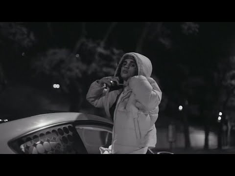 C.R.O & Neutro Shorty - Me lo fumo yo - feat. Pablo Chill-E, Mesita, Duki, Neo Pistea