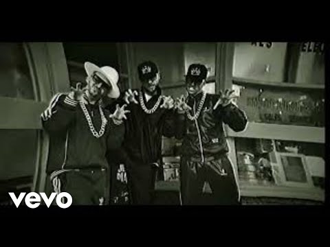 Bermuda Divstūris - EŅĢEĻI [Official Video]