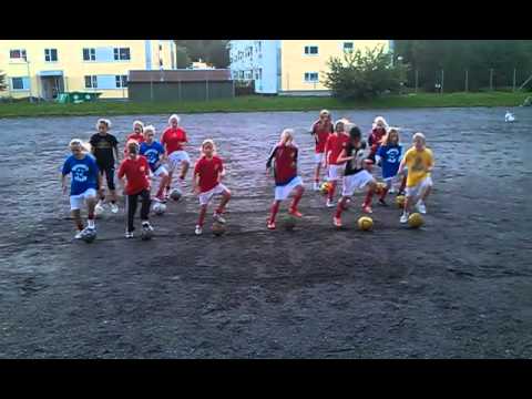 Vallentuna Damfotboll 99/00 - Work out - Shkira Waka Waka