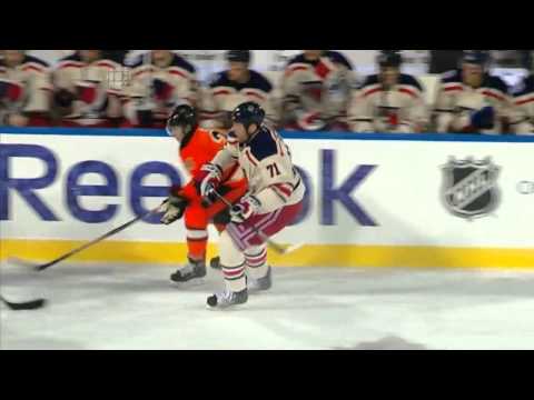 Mike Rupp Goal (does the Jagr salute) 2012 Winter Classic (January 2nd 2012)