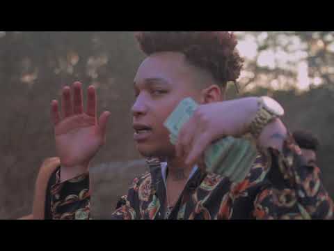 Turn up  Twinz "HOLD DOWN THE TRAP"