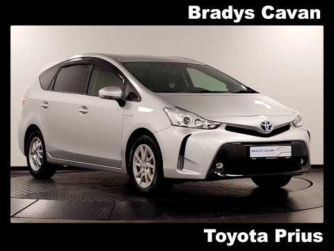Toyota Prius Alpha S - Image 2