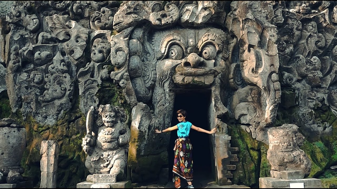 Join a duo as they explore Goa Gajah temple in this video tour.