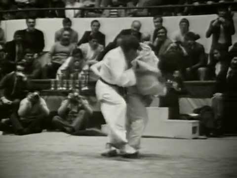 Finale championnat de France de judo 1975 - Patrick Amet VS Bernard Tchoullouyan