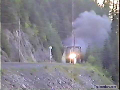 Classic Railroad Series 159 - SP 7419 West at Tunnel 6 Cascades August 5, 1989