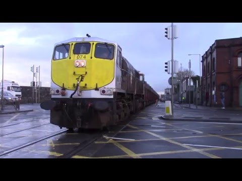 IE 071 Class number 074 on Tara Mines at Alexandra Road
