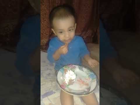 Warisha Eating Cake 🍰 Mustafa Birthday Celebration Warisha