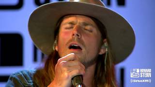 Lukas Nelson &amp; Promise of the Real Cover CSN’s “Carry On” Live in Howard’s Studio